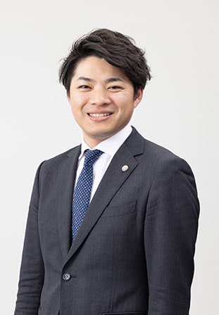 弁護士村岡 つばさ