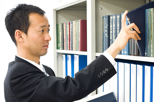 2008年開業当初の大澤一郎弁護士