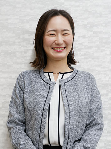 弁護士小西姫