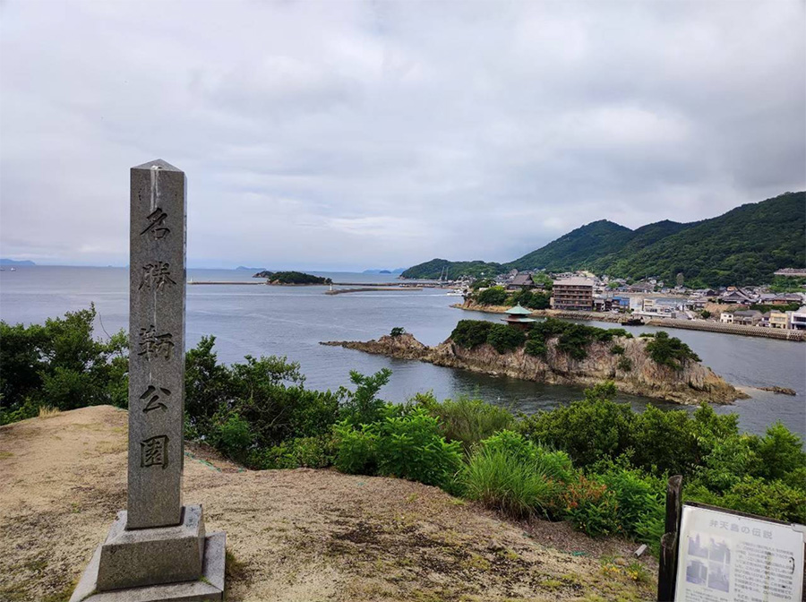 「崖の上のポニョ」の舞台風景
